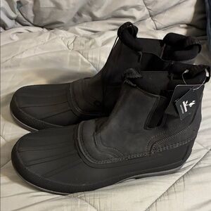 Black Eddie Bauer Men's Waterproof Boots